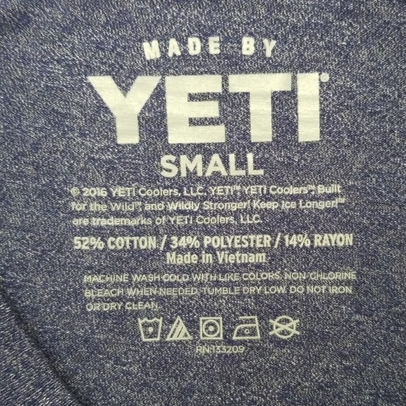 YETI Tee Shirt Built For The Wild Size Small - Picture 4 of 4